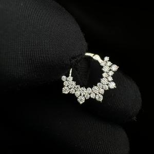 Anillo Minimalista de Diamante CVD para Septum con Diseño de Doble Halo y Calibre 16G - Product Image 5