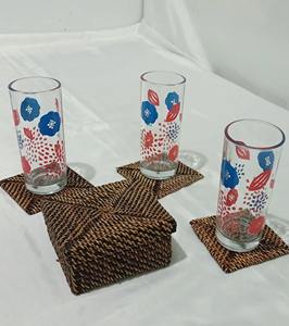 Alfombrillas cuadradas básicas de ratán para uso diario, protegen las superficies de la condensación o derrames y los escritorios de la oficina de las tazas. De la India. - Product Image 6