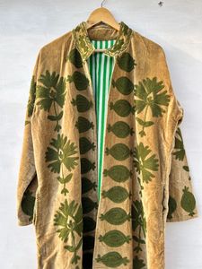 Abrigo Largo Vintage de Terciopelo con Estampado Floral, Cuello Mandarín, Manga Murciélago, Suave y Grueso, Abierto por Delante, Ropa Exterior Informal de Invierno - Product Image 4