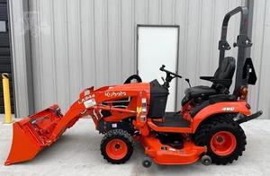 Tractor de Ruedas LA344 de 25 HP de Calidad Profesional con Motor y Caja de Cambios para Uso Municipal y Ambiental - Product Image 5