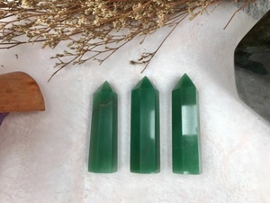 หินหยกเขียวทรงหอคอย ขายส่ง ราคาดีที่สุด คริสตัลบำบัด ทรงโอเบลิสก์ สไตล์ฮวงจุ้ย งานฝีมือแกะสลัก ของสะสม - Product Image 4