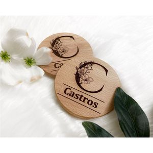 Posavasos de Madera Personalizados, Regalo de Boda, Posavasos de Madera Grabados con Soporte para Decoración del Hogar, Regalo de Aniversario - Product Image 5