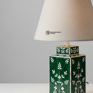 Lampe de table de luxe en os vert incrusté avec abat-jour beige |   Éclairage de chevet floral artisanal - Product Image 2