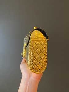 Carteras de mano personalizadas de metal artesanal con forma irregular, tamaño personalizado, de latón grabado, para fiestas, hermosas y a un precio asequible. - Product Image 3