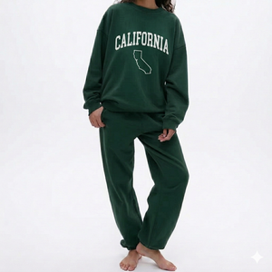 High Quality Women's Winter Sweat Suit <b>Set</b> Slim Fit Design With Custom Logo New Trendy Solid Pattern - Product Image 5