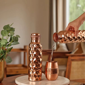 Bouteille d'eau en cuivre naturel Diamond Bottle pour le yoga, la remise en forme, l'hydratation, la détoxification, bouteille en cuivre pur, bouteille en cuivre martelé, ayurvédique - Product Image 6