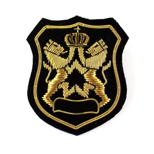 Parche bordado a mano para blazer, insignia de tela personalizada, parche bordado hecho a mano para uniformes, nuevo estilo, servicio OEM. - Product Image 4