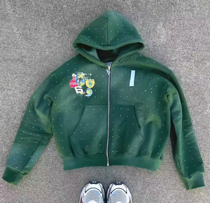 Sweat à capuche court zippé en molleton épais français personnalisé avec strass, effet délavé soleil, délavé à l'acide et broderie de patchs - Product Image 2
