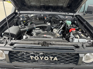 Toyota Land Cruiser GRJ79 Simple Cabine Automatique Blocage de Différentiel Réservoir de Carburant 180L Pick-up Robuste 4x4 Véhicule Utilitaire Tout-Terrain - Product Image 6