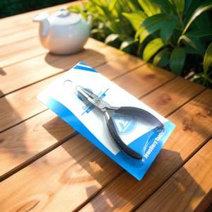 Alicates de punta de cadena de acero de alto carbono con agarre rojo Condición suave y nueva - Product Image 5