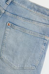 ODM/OEM Wholesale Custom New Arrivals Spring Summer Solid Blue Color Customized logo Slim Fit Denim Shorts for Men - Product Image 4