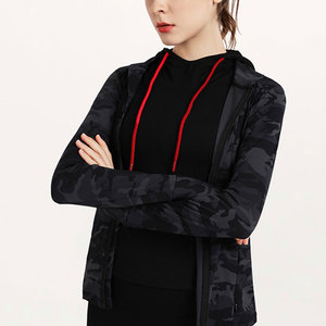 Veste d'équitation en tissu doux au toucher et au fini impeccable, avec un tissu de qualité supérieure et un look élégant. - Product Image 5