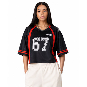 T-shirt court en maille pour femme, maillot de football américain, manches raglan, détails rayés, nom et numéro personnalisés, tenue d'équipe, sport vintage - Product Image 1