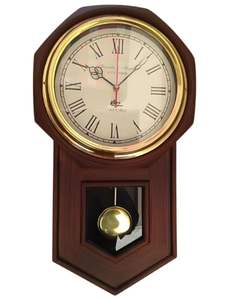 Horloge murale pendule en bois avec chiffres romains avec affichage d'aiguille de carillon pour décorations de maison de salon ou cadeaux de bureau - Product Image 3