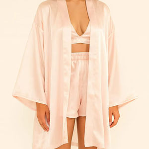 Conjunto de Lencería de Tres Piezas de Satén Elegante y Sexy para Mujer, con Sujetador y Braguita, Color Rosa, para Luna de Miel, Primera Noche - Product Image 1