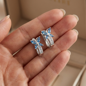 Boucles d'oreilles créoles pendantes en argent sterling 925 avec papillon et diamants pour femme, cadeau idéal pour mariage, anniversaire ou soirée - Product Image 4