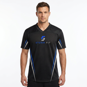 Camiseta Deportiva de Fútbol Americano para Hombre, Cuello en V, Manga Corta, Estampada, de Secado Rápido, 100% Poliéster, Personalizable, Corte Regular, Color Negro, Marca Storm Fit - Product Image 2