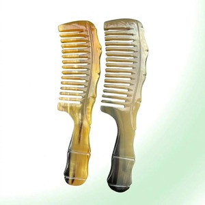 Peigne de coiffage à dents larges en corne naturelle de qualité supérieure, écologique, moderne, fait main, à bords lisses, pour cheveux bouclés, poli, durable, pour usage quotidien - Product Image 5
