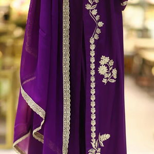 Ensemble 3 pièces pakistanais Shalwar Kameez pour femme, robe brodée en tissu lawn, vêtements prêts-à-porter en gros - Product Image 4