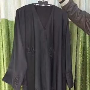 Elegante Abaya Larga Bordada a Mano para Mujer, Manga Larga, Transpirable, de Alta Calidad para Eid, con Elegante Diseño 3D - Product Image 3