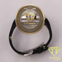 Montre de luxe pour homme en moissanite de qualité supérieure, boîtier doré, cadran squelette chronographe noir, bracelet en silicone noir, design de créateur
