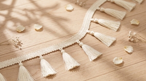 Ribete de Encaje con Borlas Blancas y Borde Decorativo para Cortinas, Decoración del Hogar e Interiores - Product Image 5