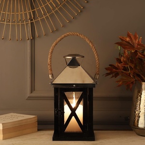 Farol de Madera Antiguo para Velas, Pequeño Portavelas Decorativo Colgante para Decoración Navideña del Hogar, Patio y Mesa - Product Image 6