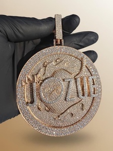 จี้ฮิปฮอปแบบกำหนดเองสำหรับผู้ชาย ชื่อตัวอักษรประดับเพชรโมอิสซาไนต์เคลือบทองคำขาว 925 ชุบทองคำชมพู เครื่องประดับฮิปฮอป จี้ตัวอักษร - Product Image 2