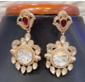 Conjunto de collar con aspecto de piedras Kundan chapadas en oro de la mejor calidad étnica con pendientes, colección de ropa de fiesta de boda india o mujer - Product Image 2