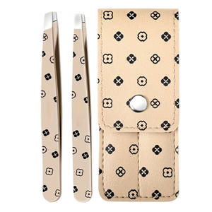 Pinzas ergonómicas de punta inclinada con logotipo personalizado, nuevo producto al por mayor, agarre seguro para una depilación rápida y precisa - Product Image 1