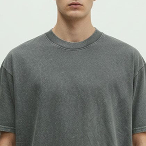 T-shirt pour homme en coton 100% sur mesure, design OEM, coupe ample et oversize, col montant, manches courtes, impression sérigraphique de haute qualité - Product Image 5