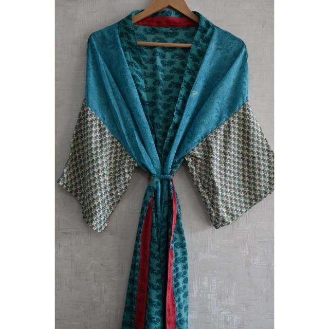 เช่นเดียวกับภาพ