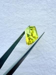 Saphir Jaune Doré Créé en Laboratoire de Qualité Supérieure pour Bijoux de Mode – Exportateur Indien à Prix Bas - Product Image 3