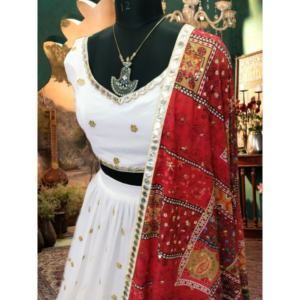 Conjunto de Lehenga Choli Blanco para Mujer de Heera Creation, Talla M, para Fiestas Navratri, con Exquisito Dupatta - Product Image 1