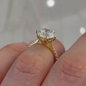 Anillo de Compromiso con Diamante Cultivado en Laboratorio de 2.5 CT, Corte Redondo, Solitario con Pavé, Certificado IGI, Anillo de Oro para Novia - Product Image 6