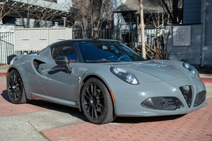 Alfa Romeo 4C Coupé 2016 - Product Image 3