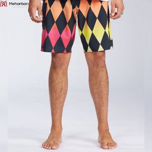 กางเกงขาสั้นผ้าฝ้ายดิบสำหรับผู้ชายกางเกงขาสั้นผ้ายืดสีเรียบแนวสตรีทแวร์ทำจากผ้าเกล็ดปลา - Product Image 3