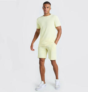 QUANTA INTERNATIONAL Herren Hellgelbes Rundhals-T-Shirt und Shorts Set Streetwear Digital Bedrucktes Lässiges Sommer-Outfit 100% - Product Image 5