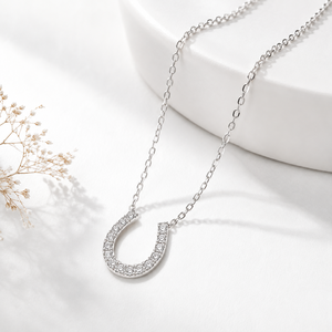 แหวนหมั้นเพชรทรงกลมเจียระไนแบบบริลเลียนท์ โมอิสซาไนต์ ชุบทองคำขาว 18K ของขวัญวันเกิดสำหรับเธอ - Product Image 3