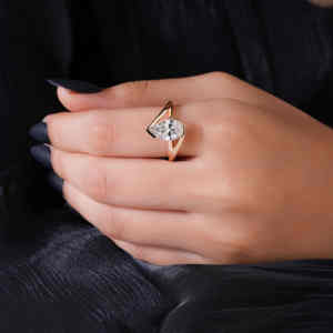 Luxury S925 <b>Silver</b> Pear Cut Moissanite <b>Solitaire</b> <b>Ring</b> for Women 1.05 CT VS EF Quality One Stone Teardrop Shape Jewelry Gift - Product Image 1