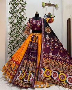 Ensemble Kurta Palazzo brodé pour femme, longueur ras du sol, avec Dupatta, en tissu satiné de coton mousseline épais, vente en gros - Product Image 1