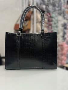 Sac fourre-tout en cuir PU de haute qualité avec logo personnalisé, printemps, été, automne, hiver, broderie, chaînes, fermeture éclair, luxe, designer, femme - Product Image 4