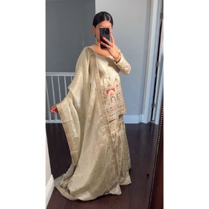 Ensemble Salwar Kameez prêt-à-porter en soie Chinnon pure, broderie lourde, travail de cordon et de sequins, collection pour mariages - Product Image 1