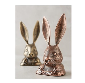 Sculpture d'animal en aluminium de qualité supérieure, lapin artistique décoratif pour salon et comptoir de réception d'hôtel - Product Image 1