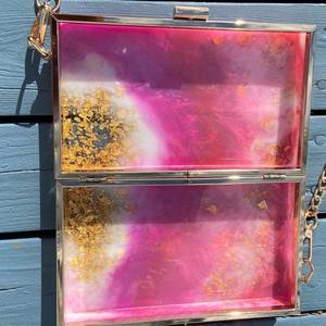 Pochette en résine | Pochette en marbre géode | Sac à main de soirée | Cadeaux pour elle | Flocons de feuille d'aluminium | Sac à main en résine | Pochette Geode | Boutique de cadeaux | Sac à main unique - Product Image 3