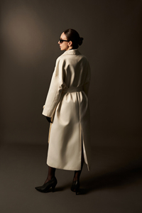 Manteau long d'hiver pour femme, double boutonnage, entièrement en duvet, 100% coton, soie tafetta épaisse, col en V, col tailleur, couleur ivoire - Product Image 6