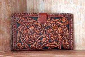 Cartera de piel auténtica con bloqueo RFID para mujer, diseño floral tallado a mano, con múltiples ranuras para tarjetas, plegable, larga, superventas 2026 - Product Image 3