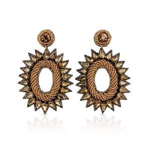 Pendientes de moda tejidos a mano con cuentas de arroz, diseño de flores rosas y verdes, pendientes bordados con cuentas de semillas de la India. - Product Image 2