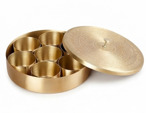 Boîte de rangement à épices ronde en métal de qualité supérieure avec 6 compartiments et couvercle décoratif pour la cuisine - Product Image 1