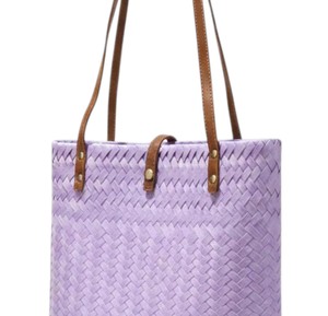 Sac fourre-tout élégant en plastique tressé vertical et sac fait main, chic lavande, sac à bandoulière décontracté pour femme pour usage quotidien - Product Image 2